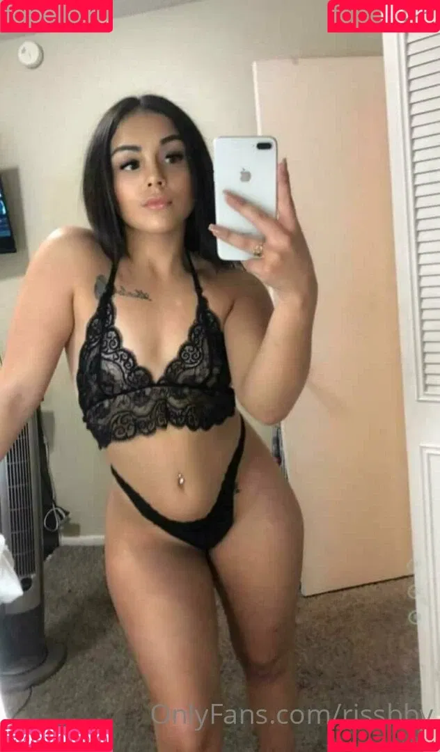 rissbby Onlyfans Photo Gallery 