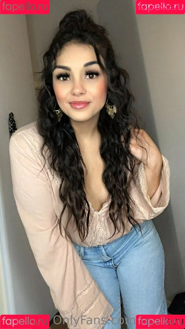 rissbby Onlyfans Photo Gallery 