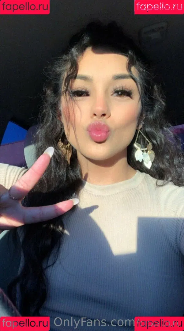 rissbby Onlyfans Photo Gallery 