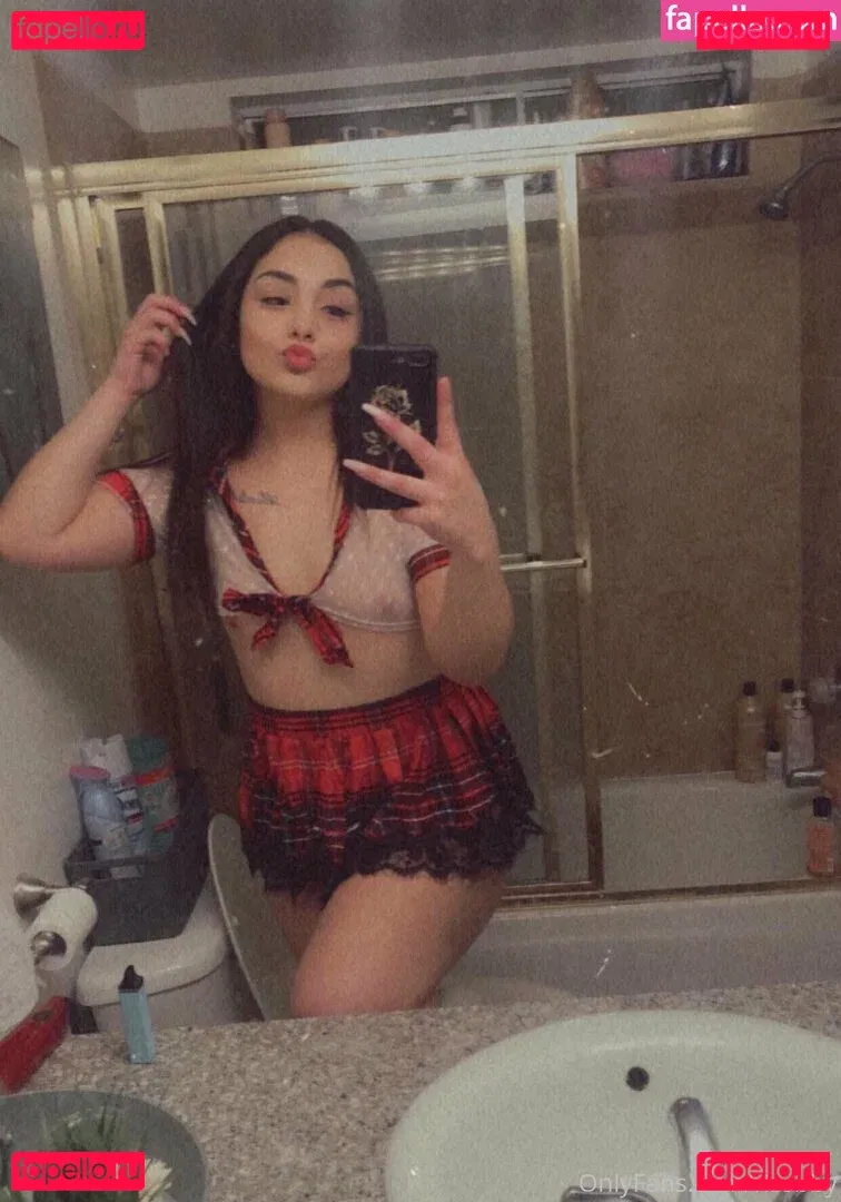 rissbby Onlyfans Photo Gallery 