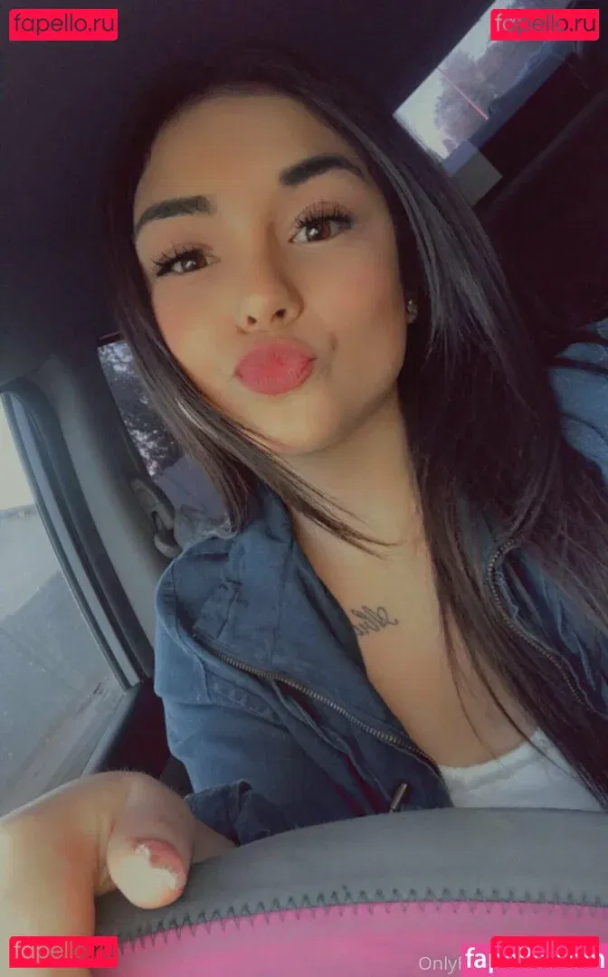 rissbby Onlyfans Photo Gallery 