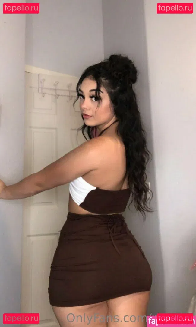 rissbby Onlyfans Photo Gallery 