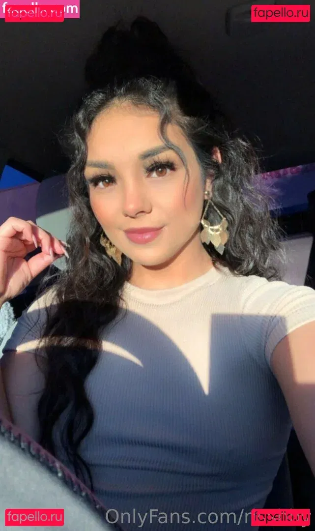 rissbby Onlyfans Photo Gallery 