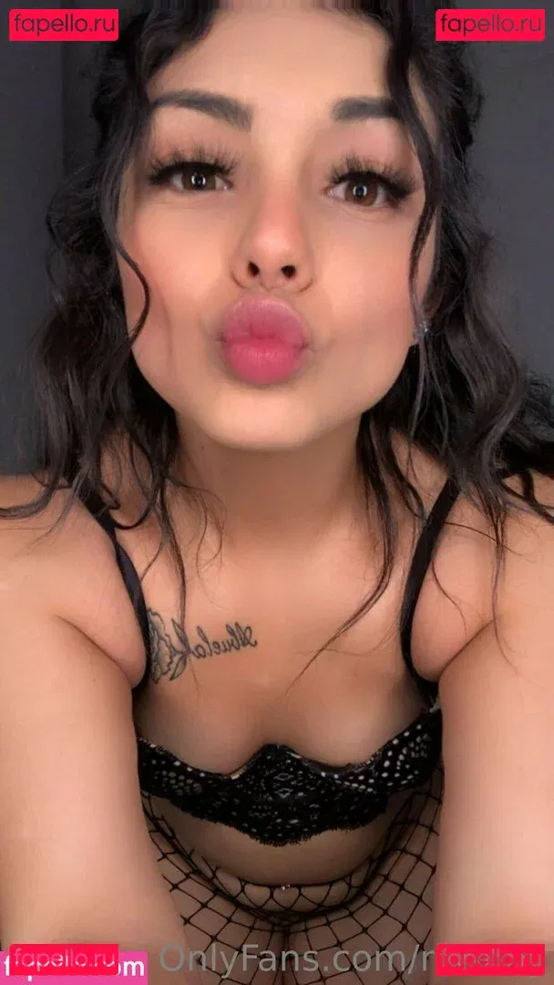 rissbby Onlyfans Photo Gallery 