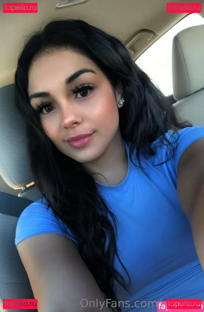 rissbby Onlyfans Photo Gallery 