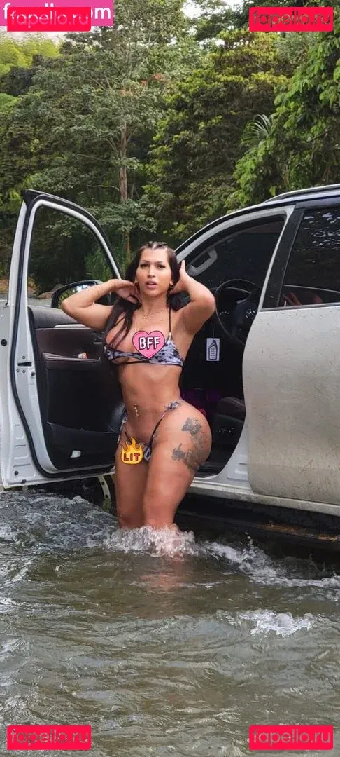 Sofia Madonaldo Onlyfans Photo Gallery 