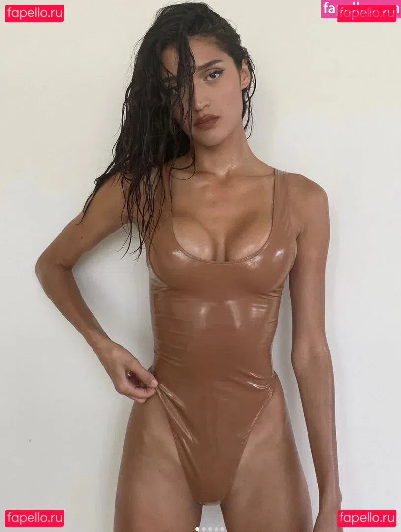 Dani Carbon Onlyfans Photo Gallery 
