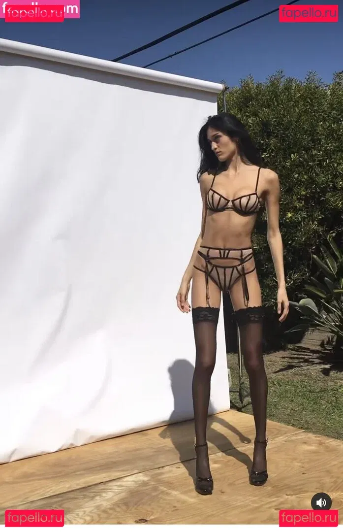 Dani Carbon Onlyfans Photo Gallery 