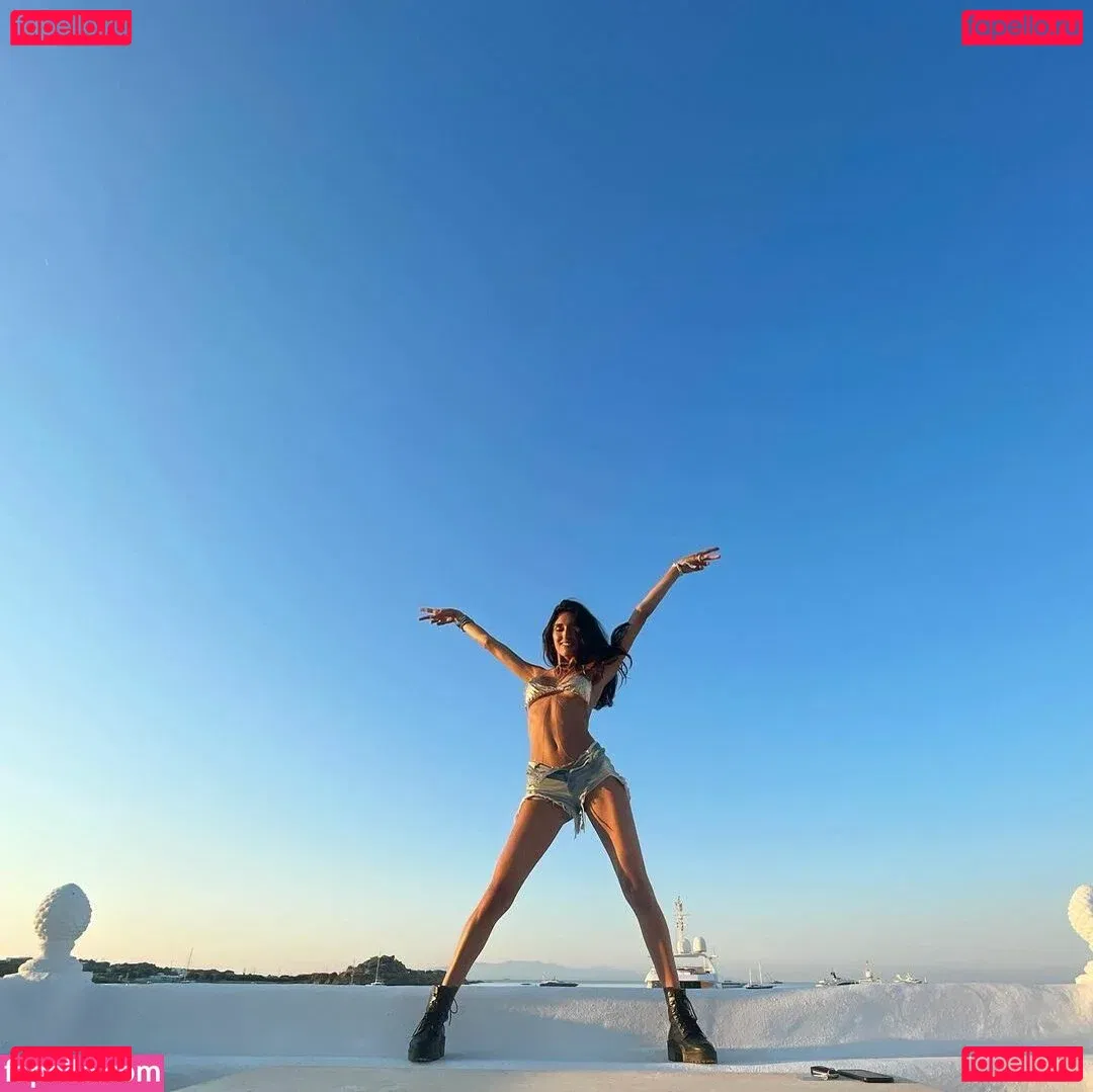 Dani Carbon Onlyfans Photo Gallery 