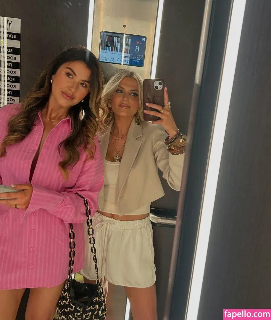 lizakovalenkoo Onlyfans Photo Gallery 