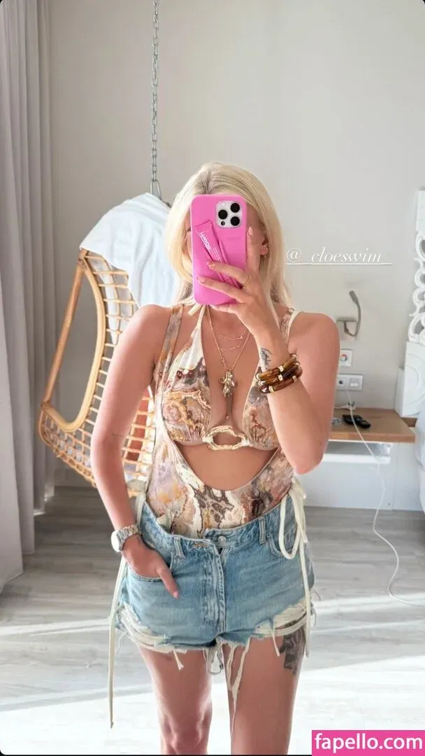 lizakovalenkoo Onlyfans Photo Gallery 