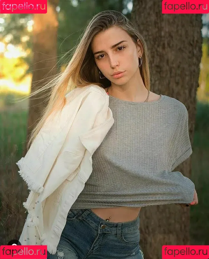 lolalala23 Onlyfans Photo Gallery 