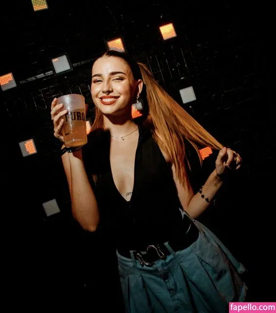 lolalala23 Onlyfans Photo Gallery 