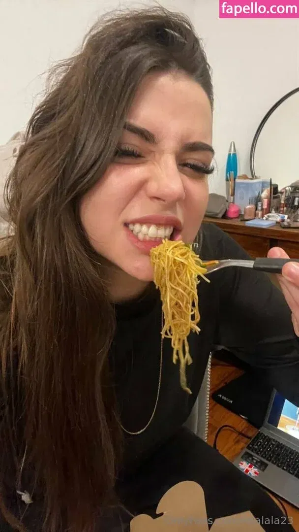 lolalala23 Onlyfans Photo Gallery 