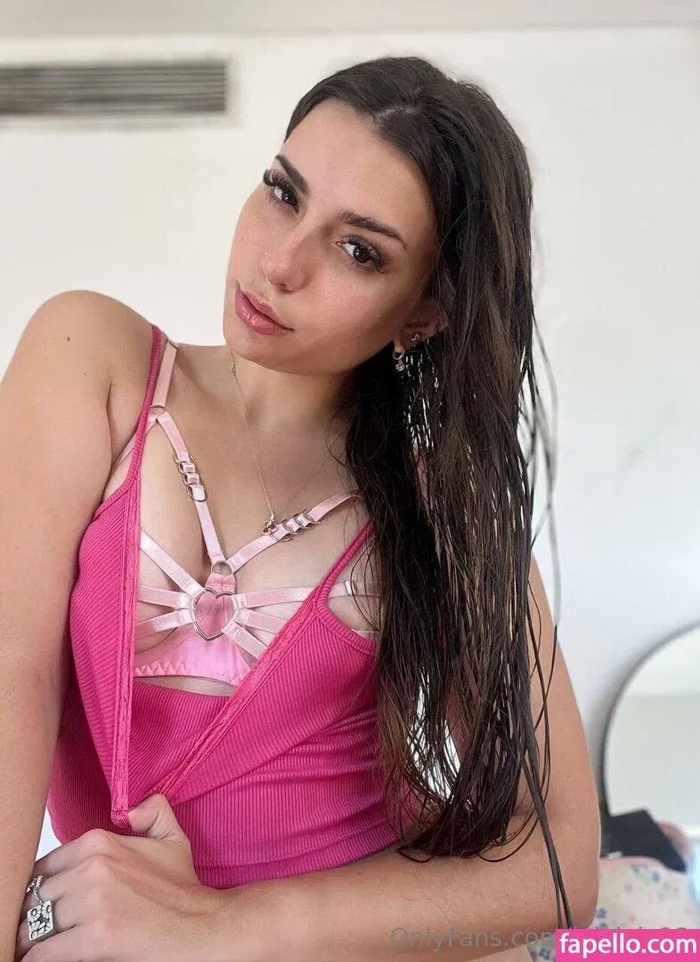 lolalala23 Onlyfans Photo Gallery 