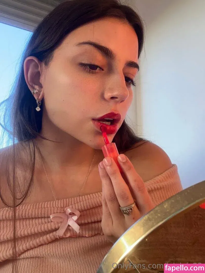 lolalala23 Onlyfans Photo Gallery 