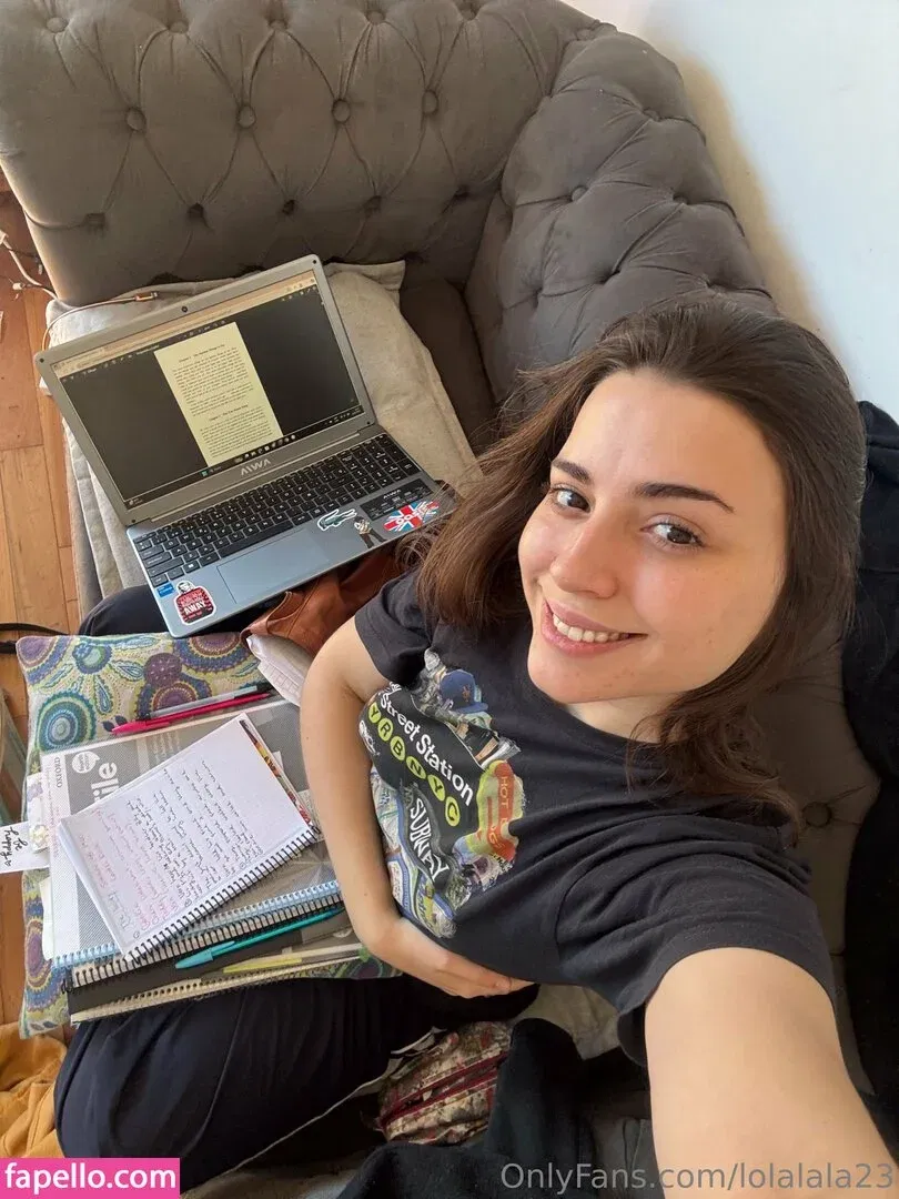 lolalala23 Onlyfans Photo Gallery 