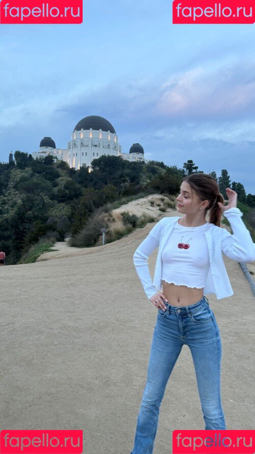 Dasha Komarova Onlyfans Photo Gallery 