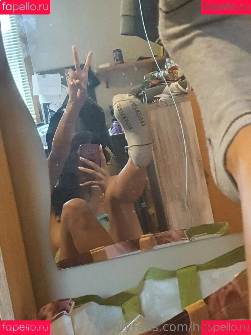 hope.feet Onlyfans Photo Gallery 
