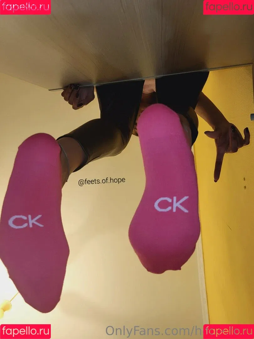 hope.feet Onlyfans Photo Gallery 