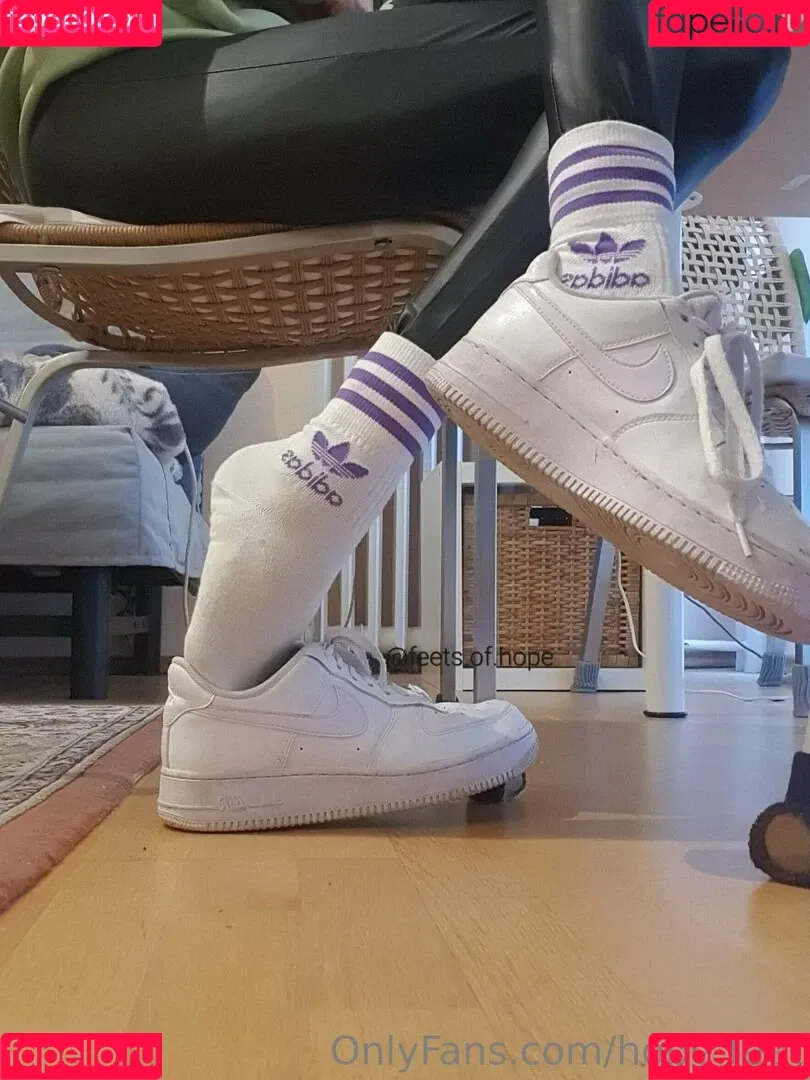 hope.feet Onlyfans Photo Gallery 