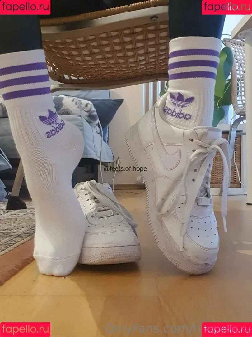 hope.feet Onlyfans Photo Gallery 
