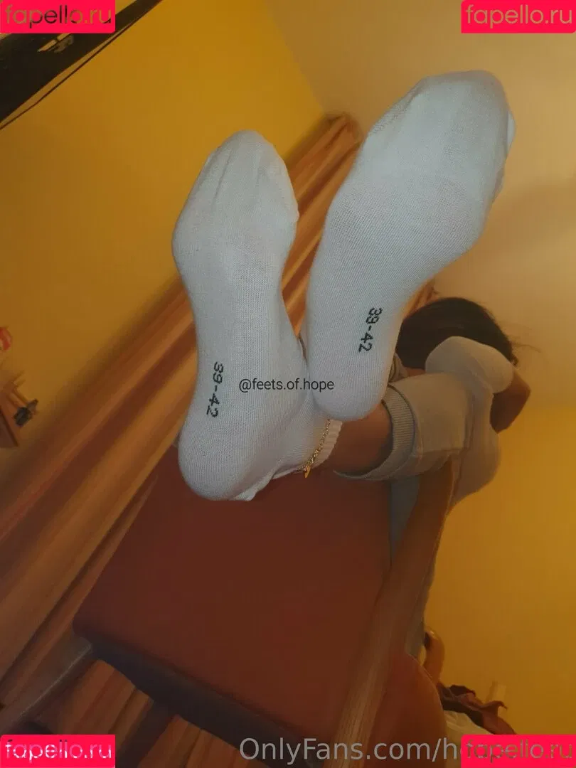 hope.feet Onlyfans Photo Gallery 