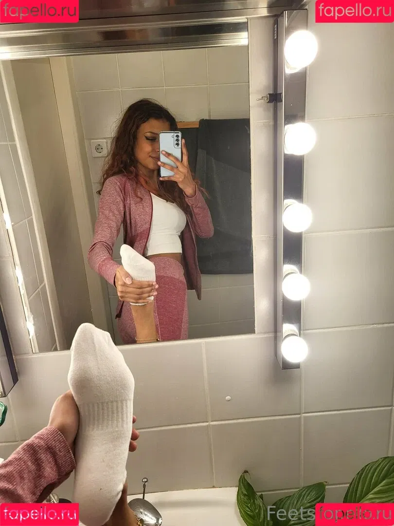 hope.feet Onlyfans Photo Gallery 