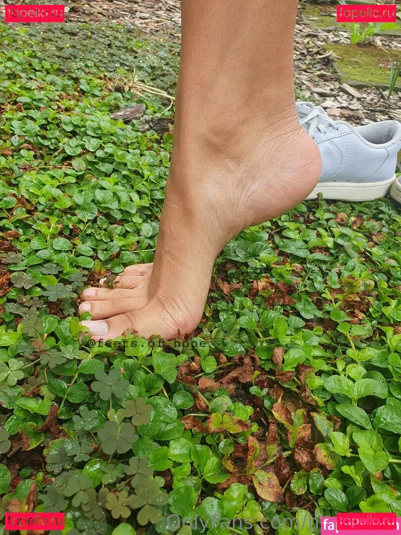 hope.feet Onlyfans Photo Gallery 