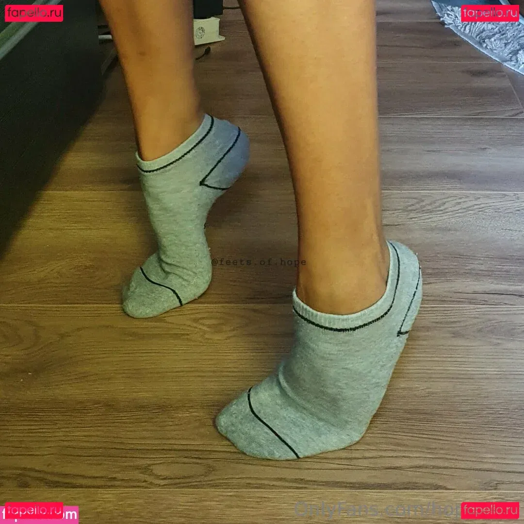 hope.feet Onlyfans Photo Gallery 