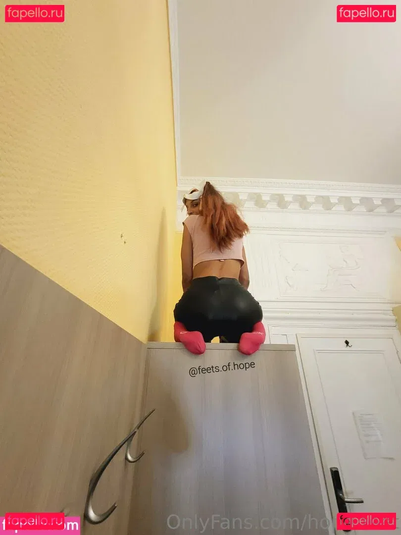 hope.feet Onlyfans Photo Gallery 