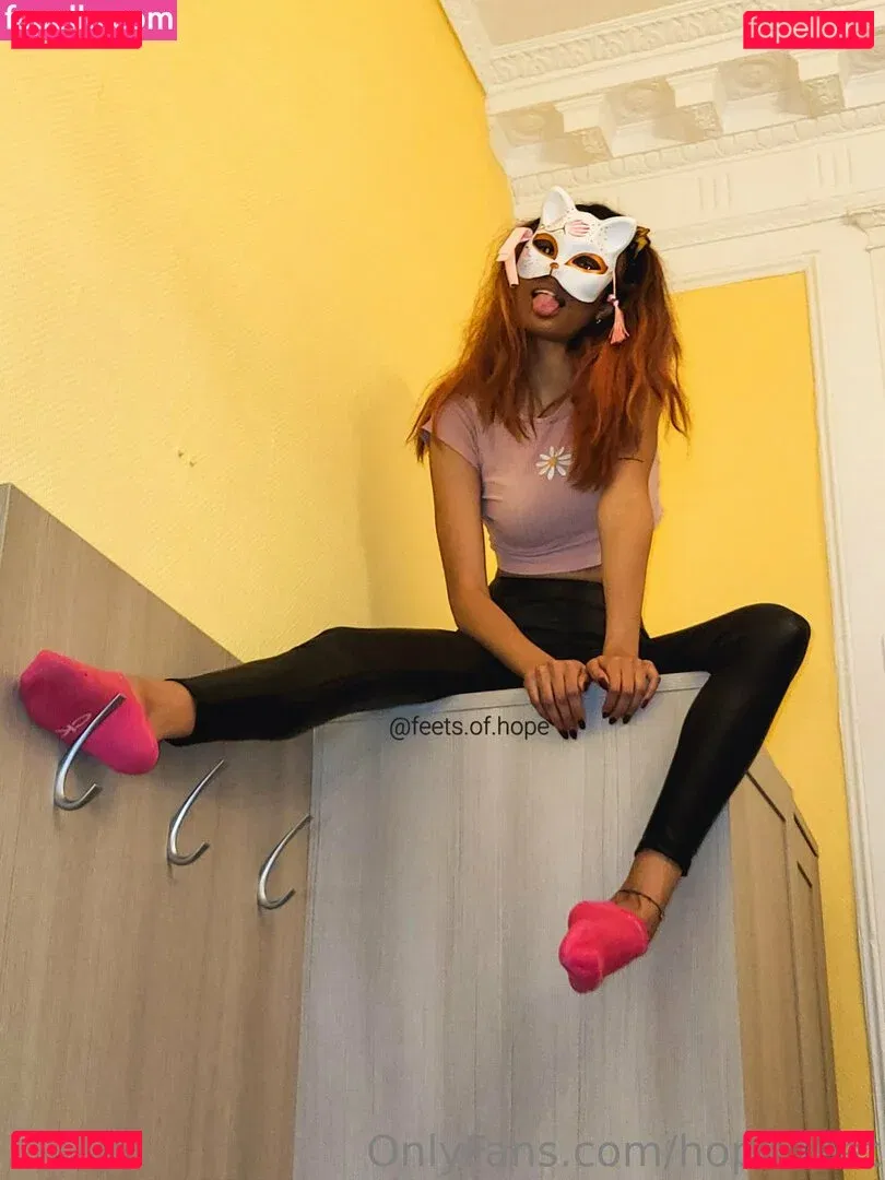 hope.feet Onlyfans Photo Gallery 