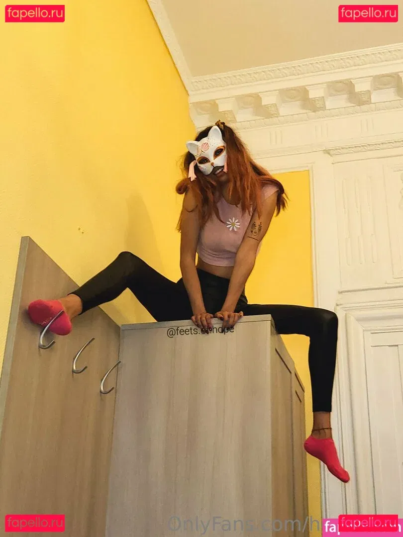 hope.feet Onlyfans Photo Gallery 