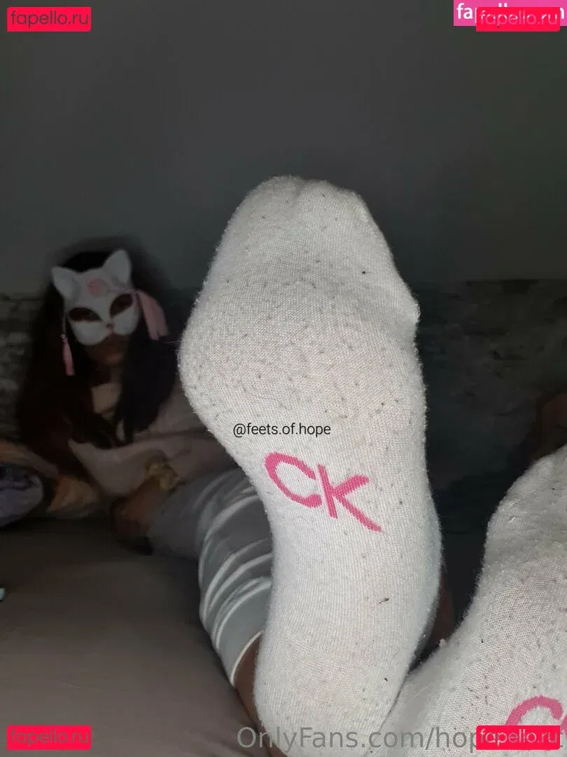 hope.feet Onlyfans Photo Gallery 