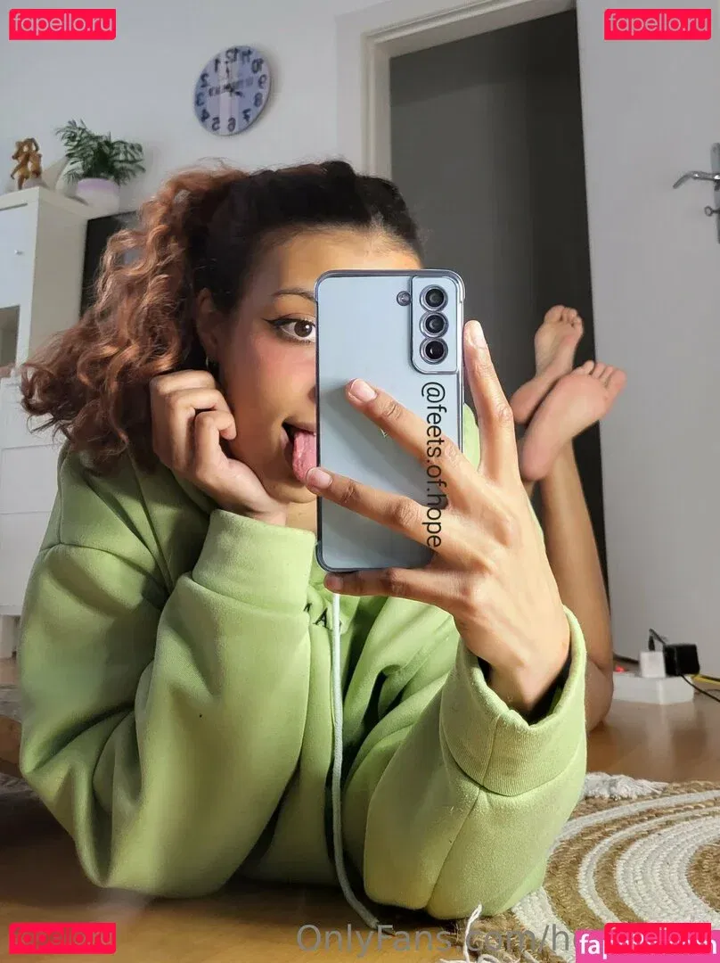 hope.feet Onlyfans Photo Gallery 