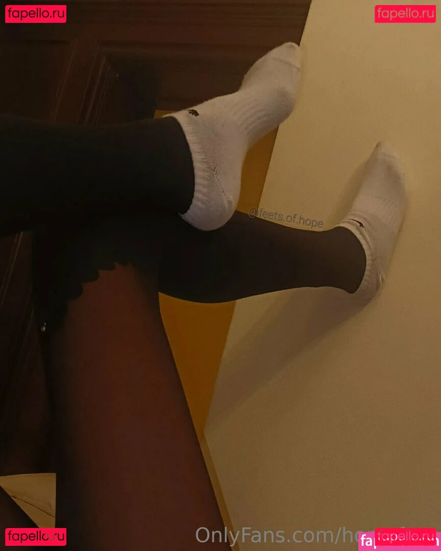hope.feet Onlyfans Photo Gallery 