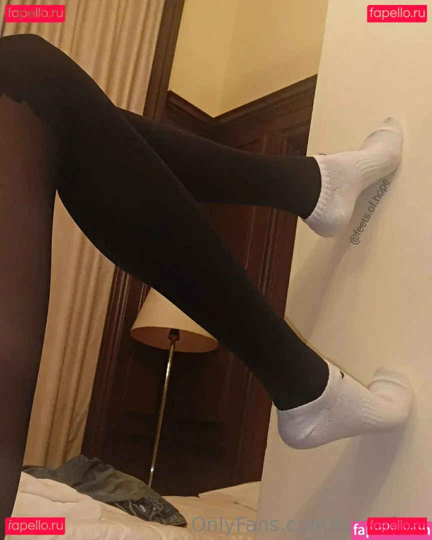 hope.feet Onlyfans Photo Gallery 