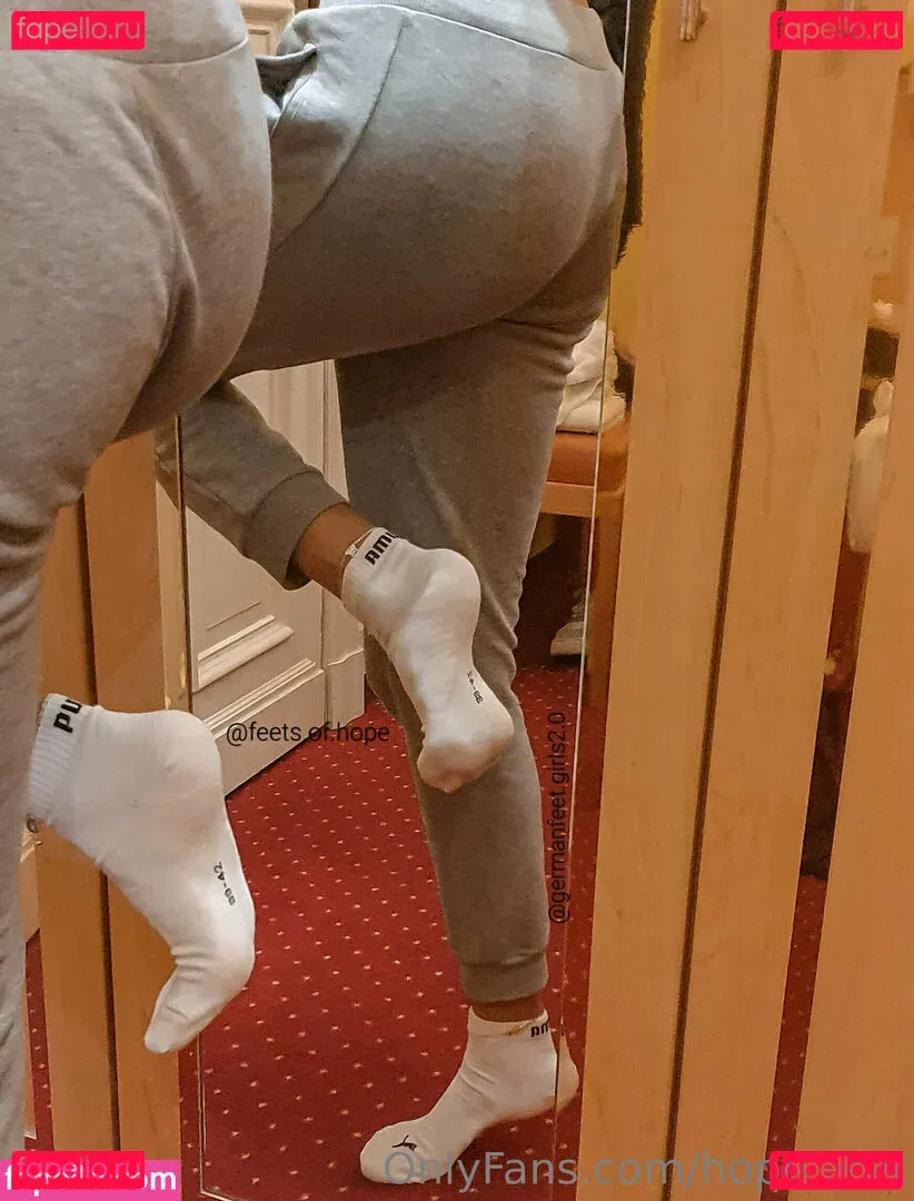 hope.feet Onlyfans Photo Gallery 