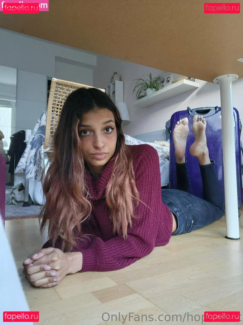 hope.feet Onlyfans Photo Gallery 