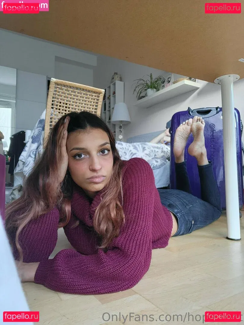 hope.feet Onlyfans Photo Gallery 