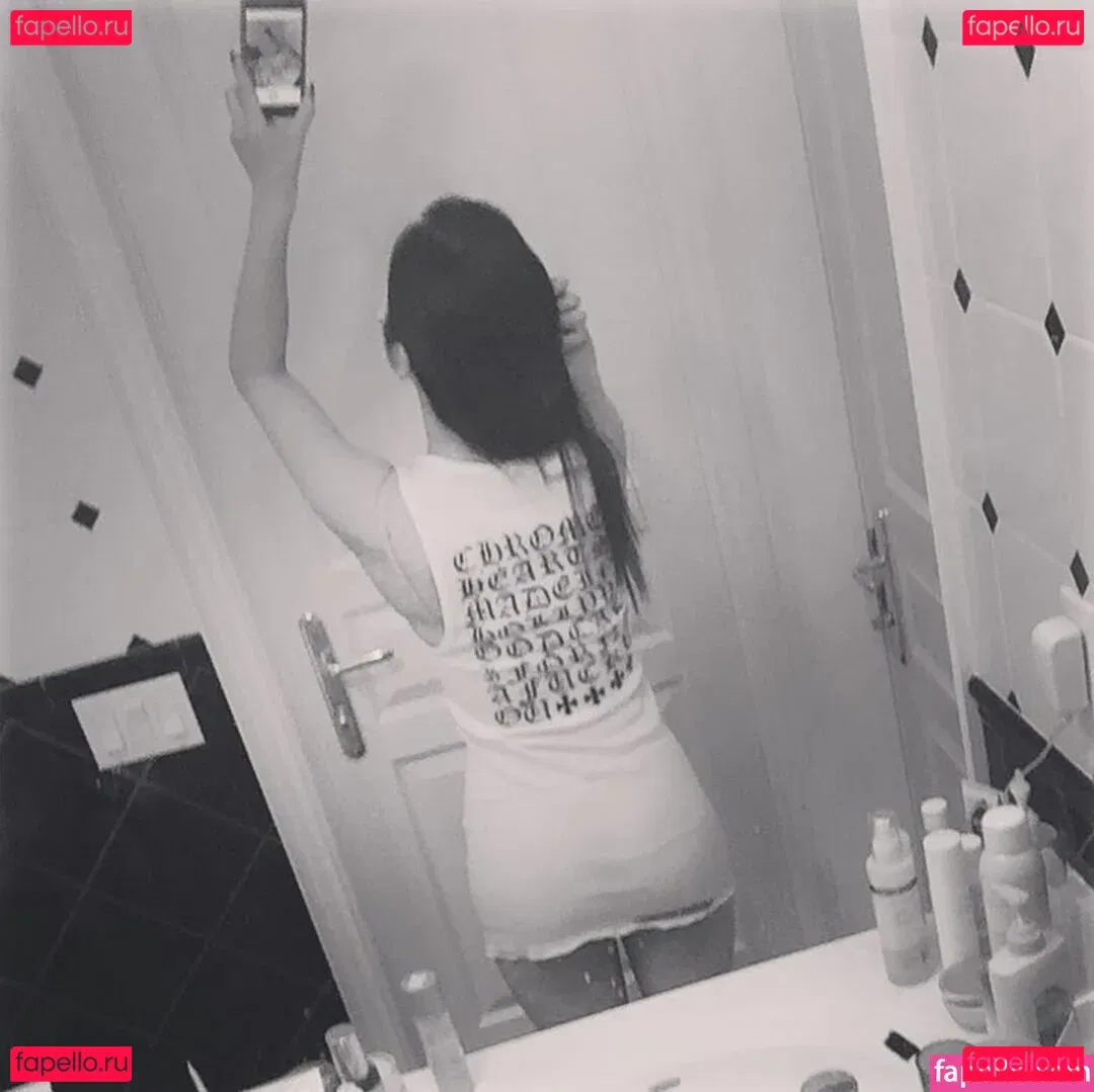 Vivika Babe Onlyfans Photo Gallery 