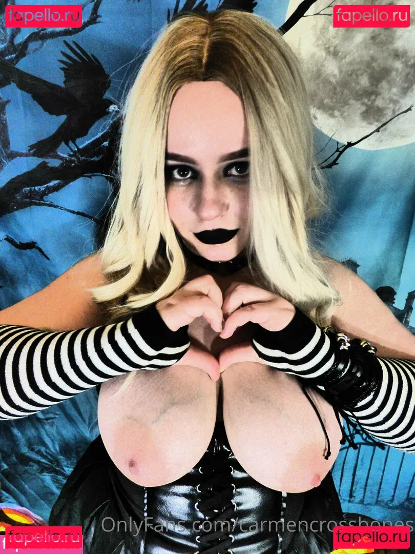 lilithcrossbones Onlyfans Photo Gallery 