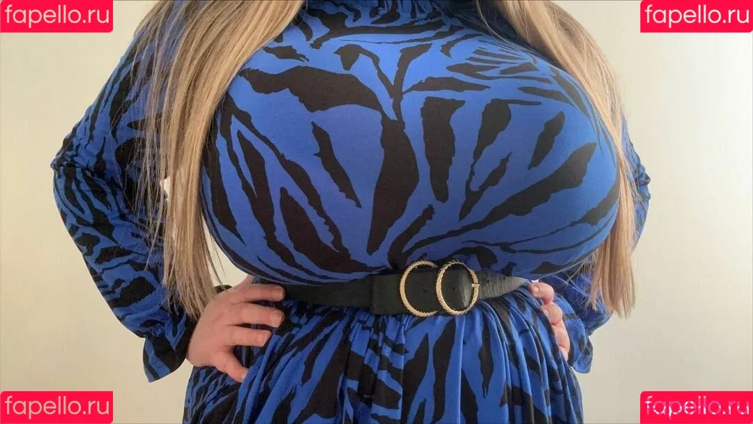 BustyQueen32M Onlyfans Photo Gallery 