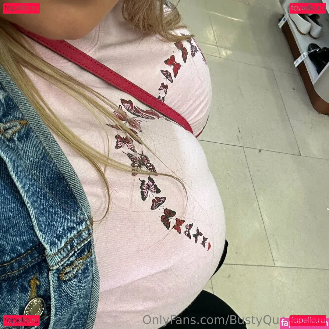 BustyQueen32M Onlyfans Photo Gallery 