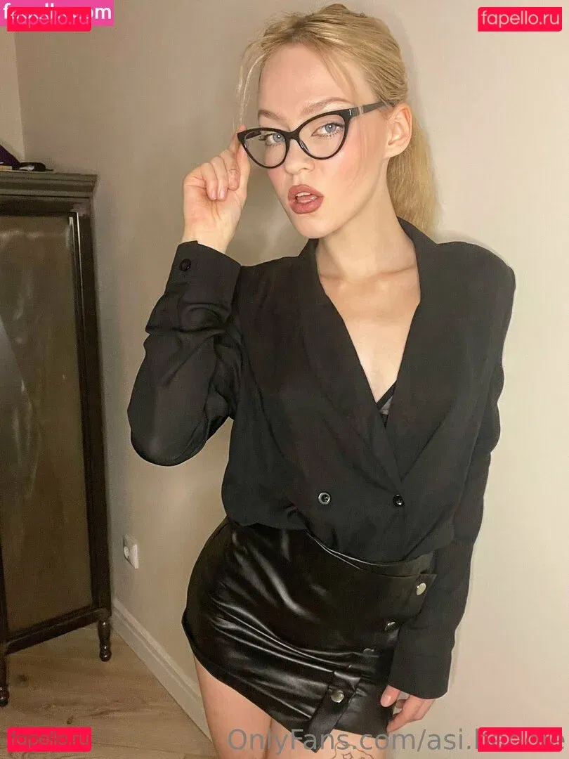 asibaddie Onlyfans Photo Gallery 