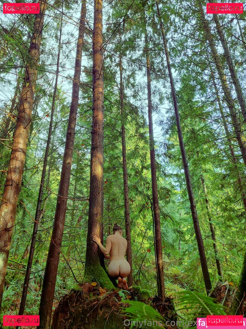 exploringeveisme Onlyfans Photo Gallery 