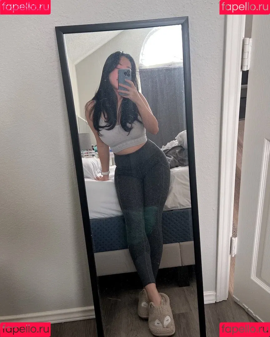 Yoonie Onlyfans Photo Gallery 