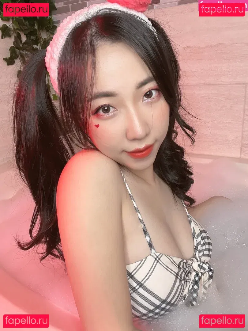 Yoonie Onlyfans Photo Gallery 