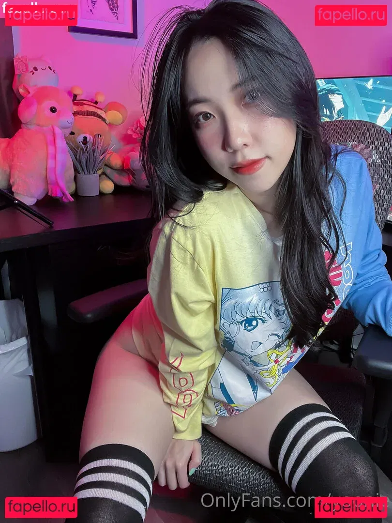 Yoonie Onlyfans Photo Gallery 