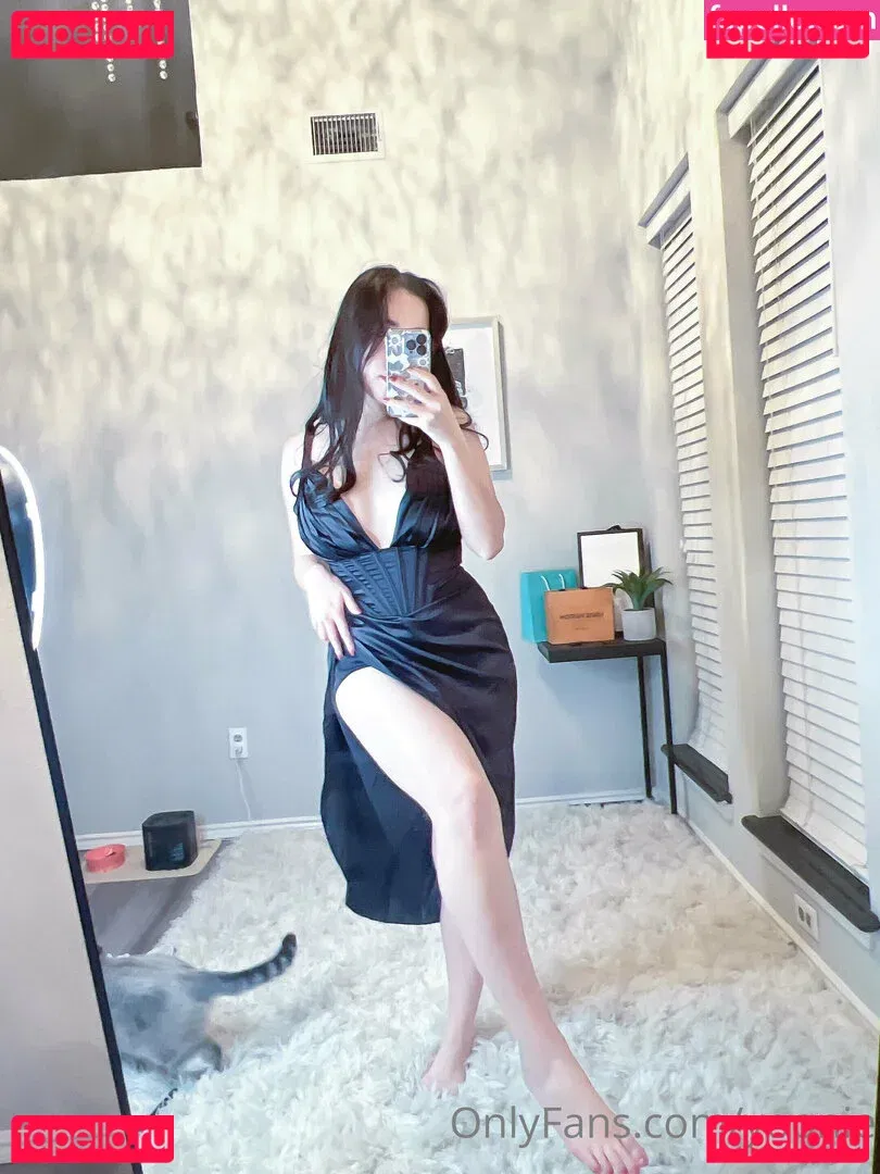 Yoonie Onlyfans Photo Gallery 